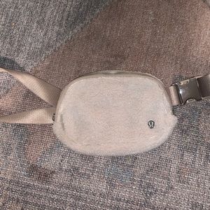 Lululemon belt bag